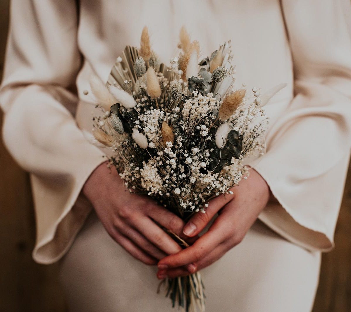 A close up view of a brides winter bouquet at Wooladon Estate